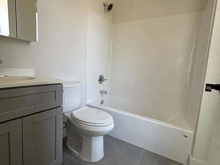 269 Martin Luther King Dr #4B1 — Photo 2