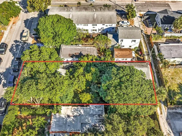 424 N J St, Lake Worth, FL 33460