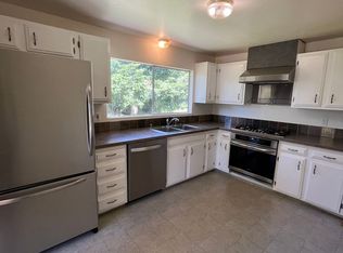 2609 E Crestline Dr, Bellingham, WA 98226