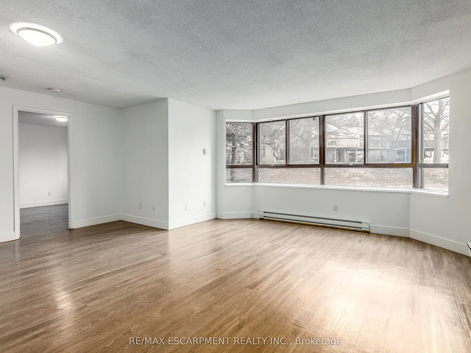 2 bed, $1,849 — Photo 4