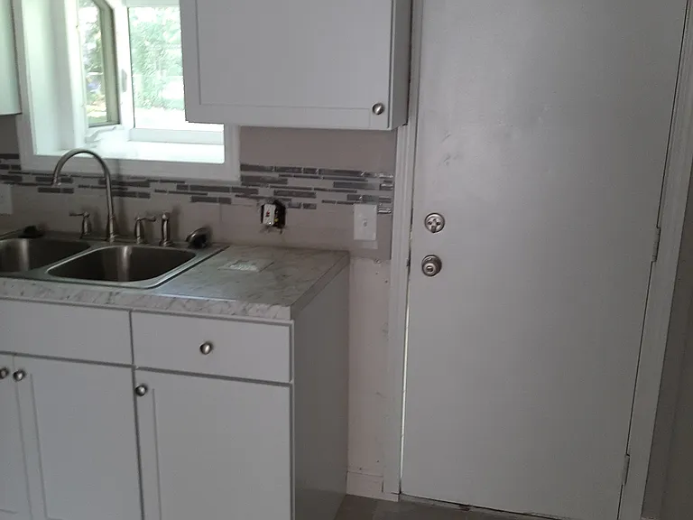 831 N Hamilton St #1 — Photo 5