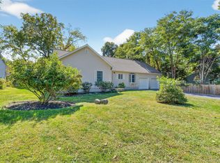 17 Santa Anna Drive, Poughkeepsie, NY 12603