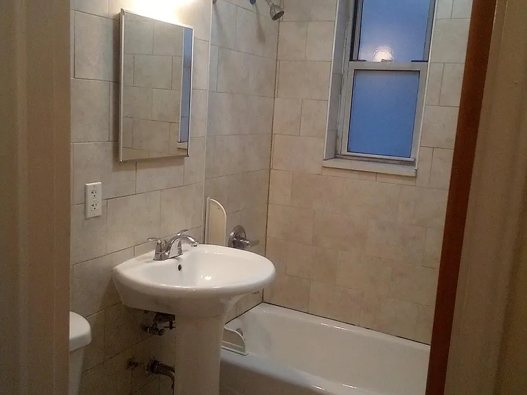 365 Bronx River Rd #5E — Photo 15