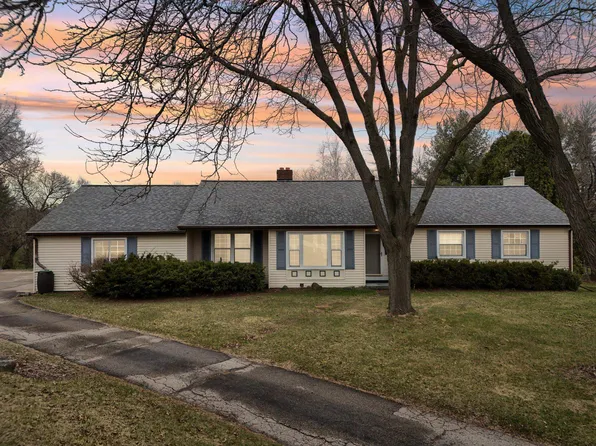 321 Thompson St, Verona, WI 53593