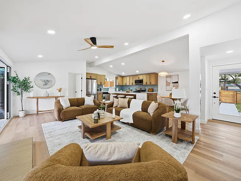 2828 Mission Village Dr — Photo 10
