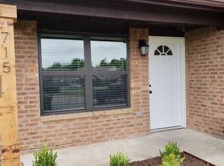 715 W Beck Dr, Fayetteville, AR 72703