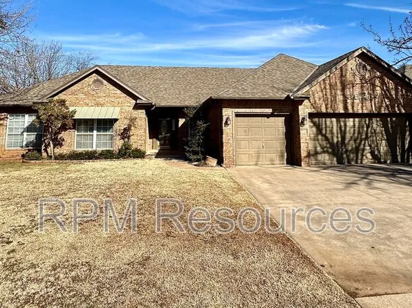 6213 Woodcreek Ct, Oklahoma City, OK 73122