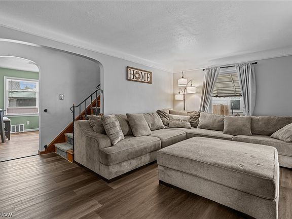 3rd image of 4808 Kenmore Ave