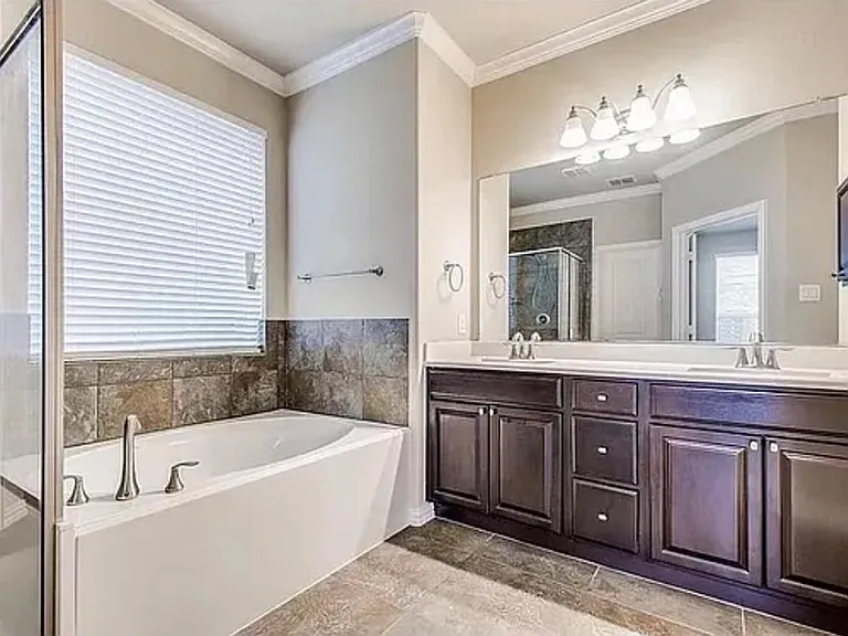 12532 Ocean Spray Dr — Photo 9