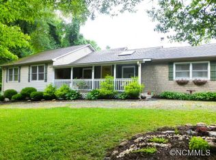 35 Chastain Hill Rd, Mills River, NC 28759