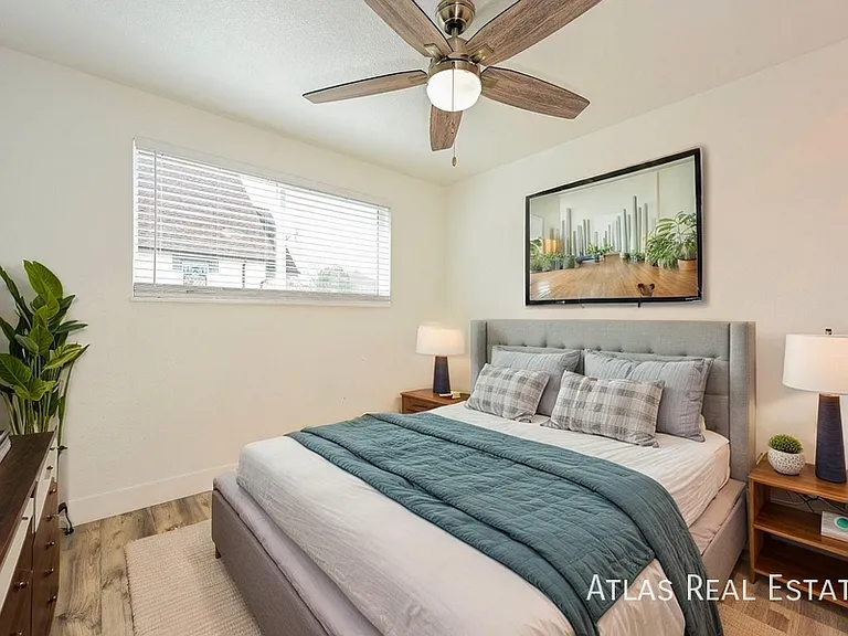 2560 N Ogden St — Photo 26
