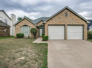 10108 Long Rifle Dr, Fort Worth, TX 76108
