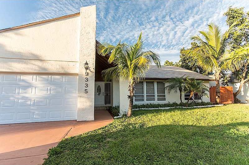 1st image of 9335 SW 171st Ter