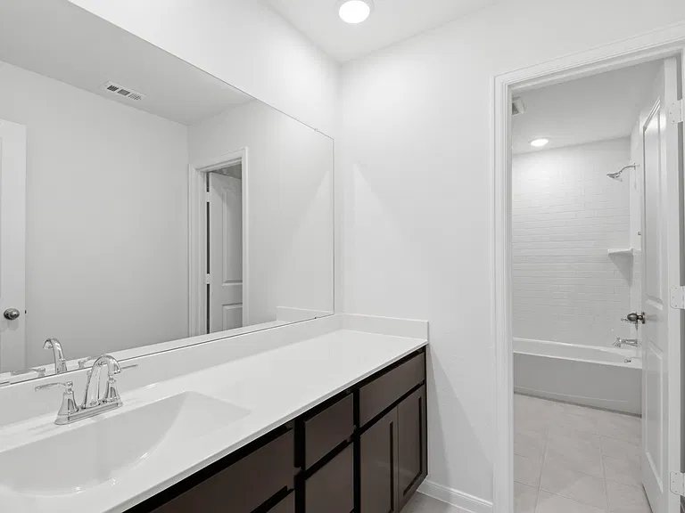5108 Noland Dr — Photo 2