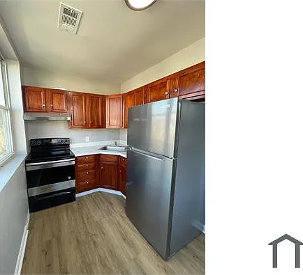 511 E 43rd St #2B