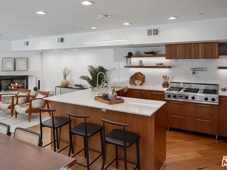 512 Brooks Ave #6 — Photo 11