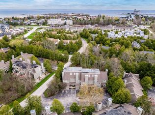 214 Escarpment Cres, Collingwood, ON L9Y 5B4