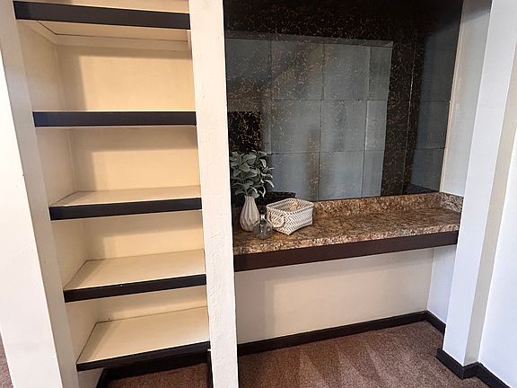 3rd image of 1707 W 31st Pl APT 4