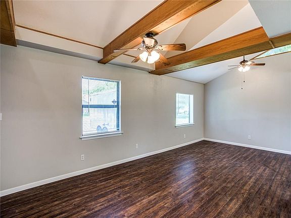 4th image of 1325 Rosewood Hills Dr