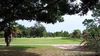 1st image of 160 Golfview Dr
