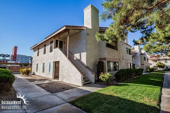 2 bed, 2.0 bath, 1155 sqft, $1,300 — Photo 1