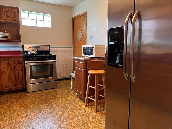 5th image of 9237 Cottonwood Dr