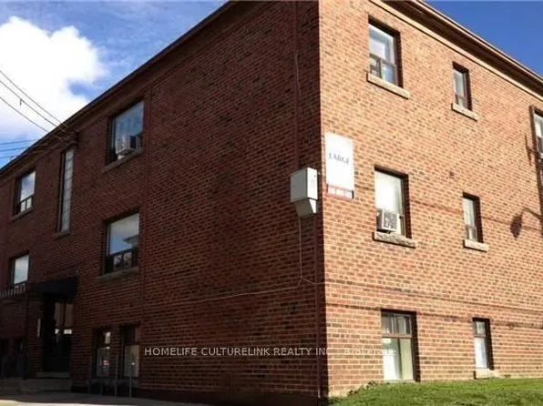 2904 Saint Clair Ave E, Toronto, ON M4B 1N7