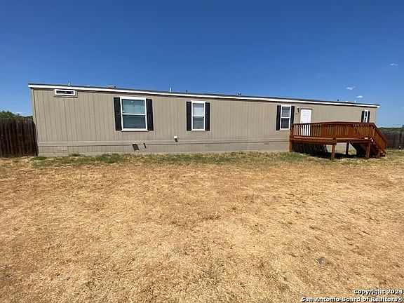 2nd image of 483 MARAVILLAS DR