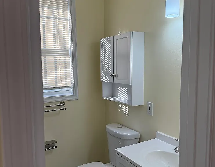 1820 C St NE #B — Photo 9