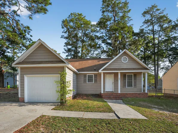 105 Field Pine Ave, Hopkins, SC 29061