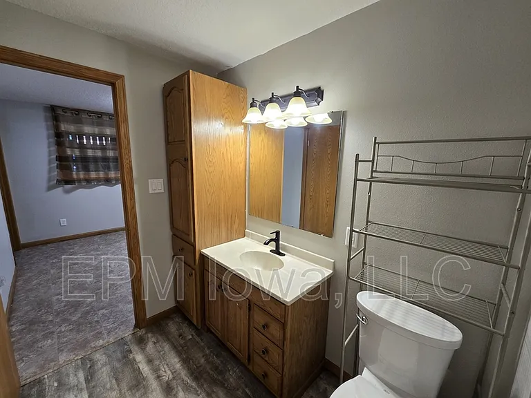 4710 Donald Dr — Photo 46