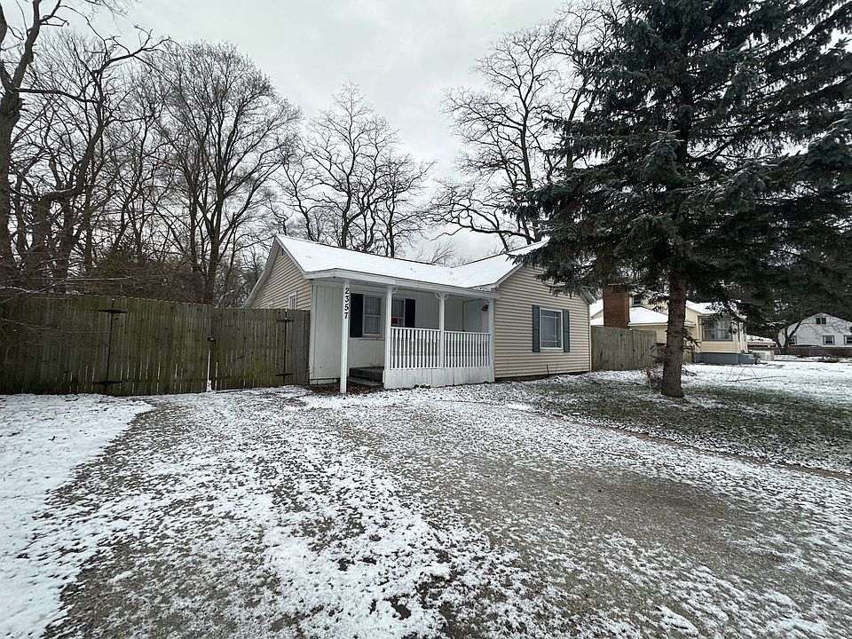 1st image of 2357 Evanston Ave