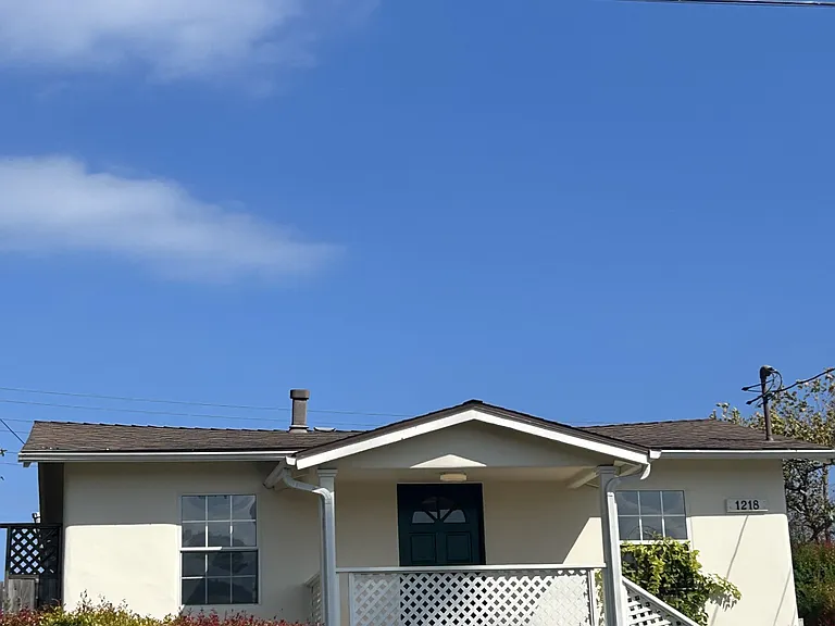 1218 Blanchard St — Photo 2