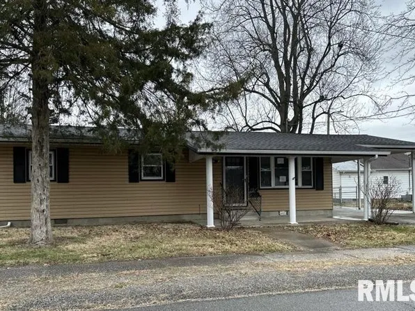 1003 N Whitman Dr, Marion, IL 62959