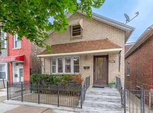 3215 S Green St, Chicago, IL 60608