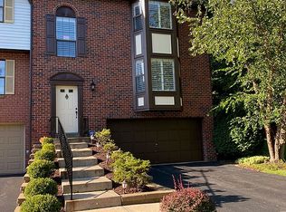 750 Windvue Dr, Pittsburgh, PA 15205