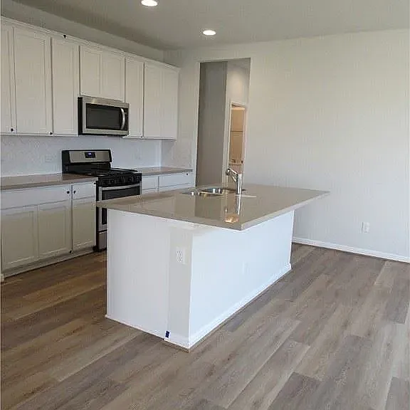 302 Cold Spring Loop — Photo 5