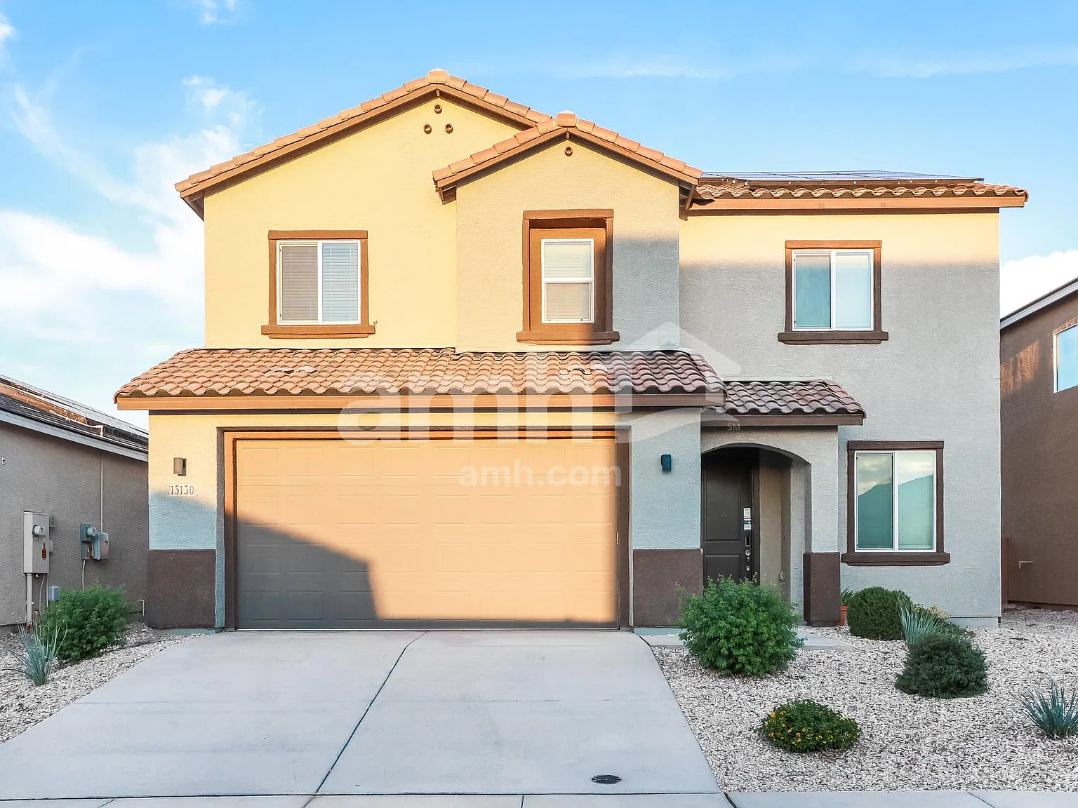 4 bed, 2.5 bath, 2240 sqft, $2,285 — Photo 1