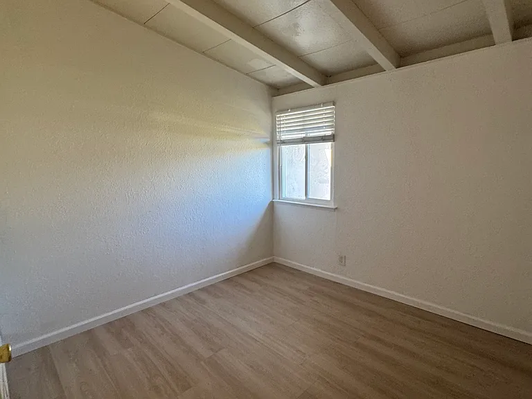 1531 Minnesota St — Photo 13