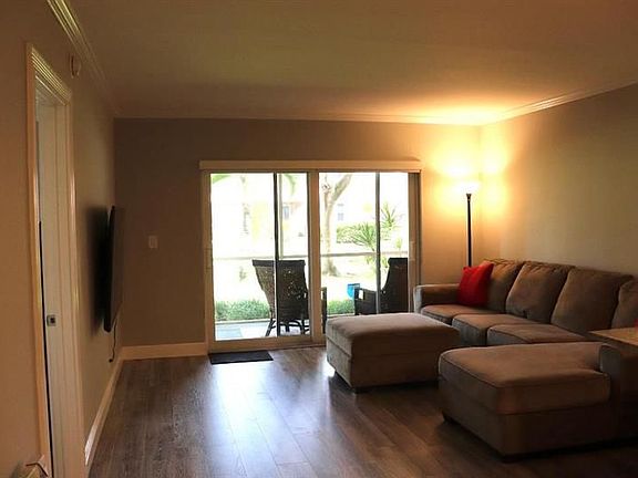 3rd image of 770 SE 2nd Ave #106A