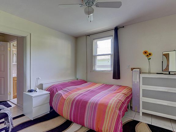 5th image of 54 McKinley Ave