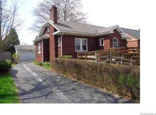 47 Massachusetts Ave, Lockport, NY 14094