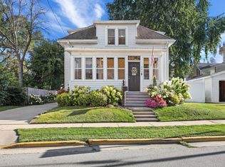 405 E Division St, Watertown, WI 53094