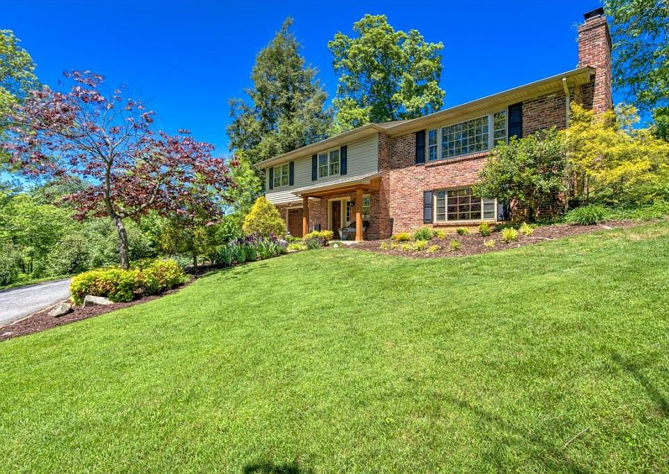 1st image of 157 Woodland Dr