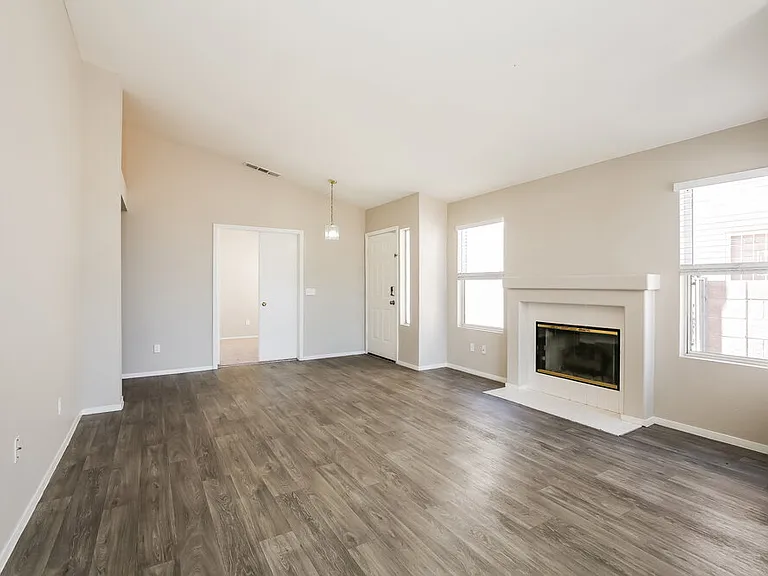 1724 Villa Vista Way — Photo 4