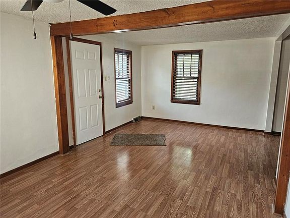 2nd image of 638 S Lake Dr