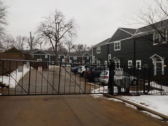 Automatic gates, gated community, secured and assigned 2 car parking spots