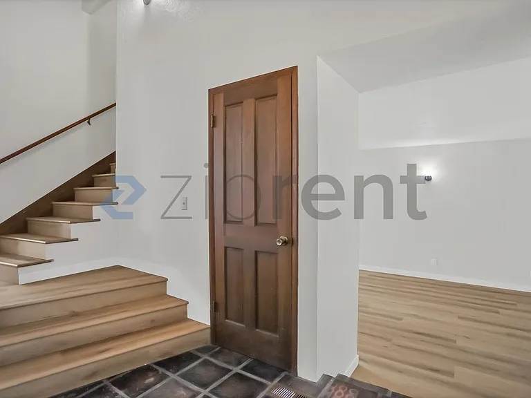 1196 Robinson Ct — Photo 13
