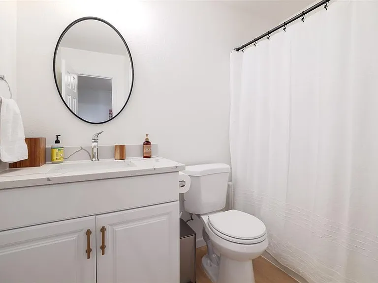 1819 Melissa Oaks Ln — Photo 20
