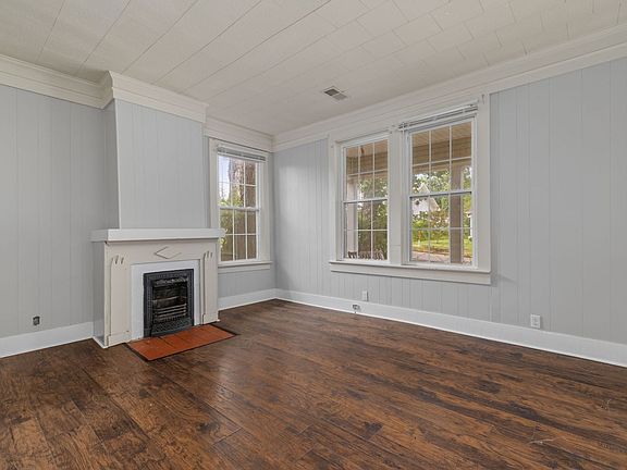 5th image of 434 N Chestnut St #1